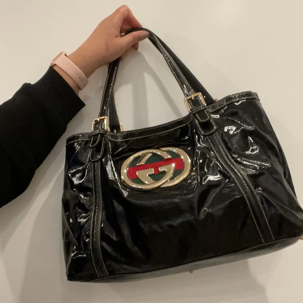 Gucci Britt patent leather bag